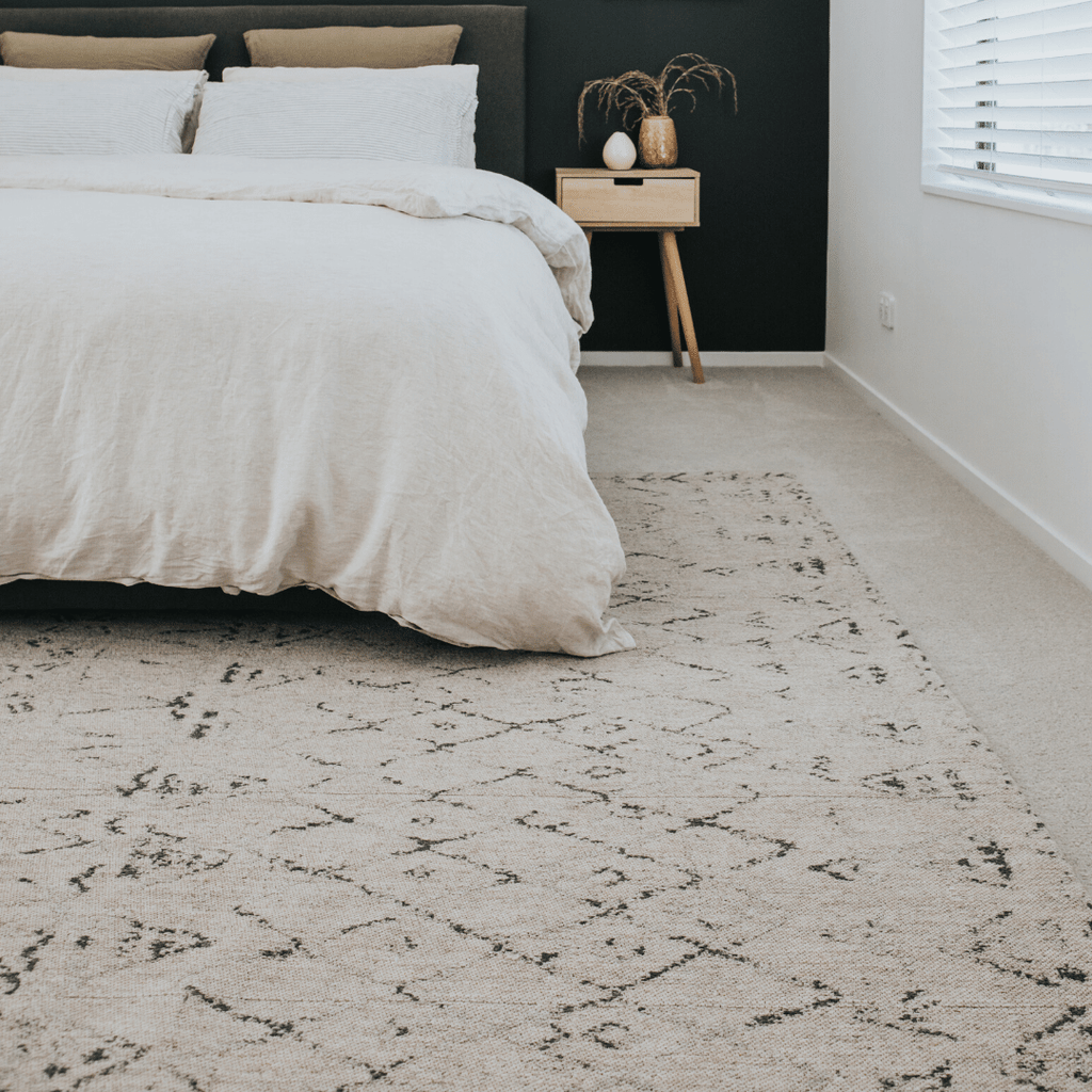 Kwame Tribal Pattern Flatweave Rug