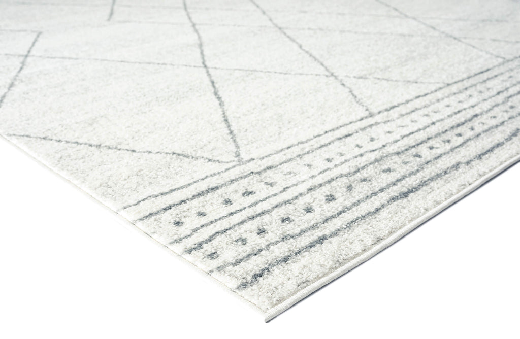 Naroa Grey and Ivory Diamond Tribal Rug