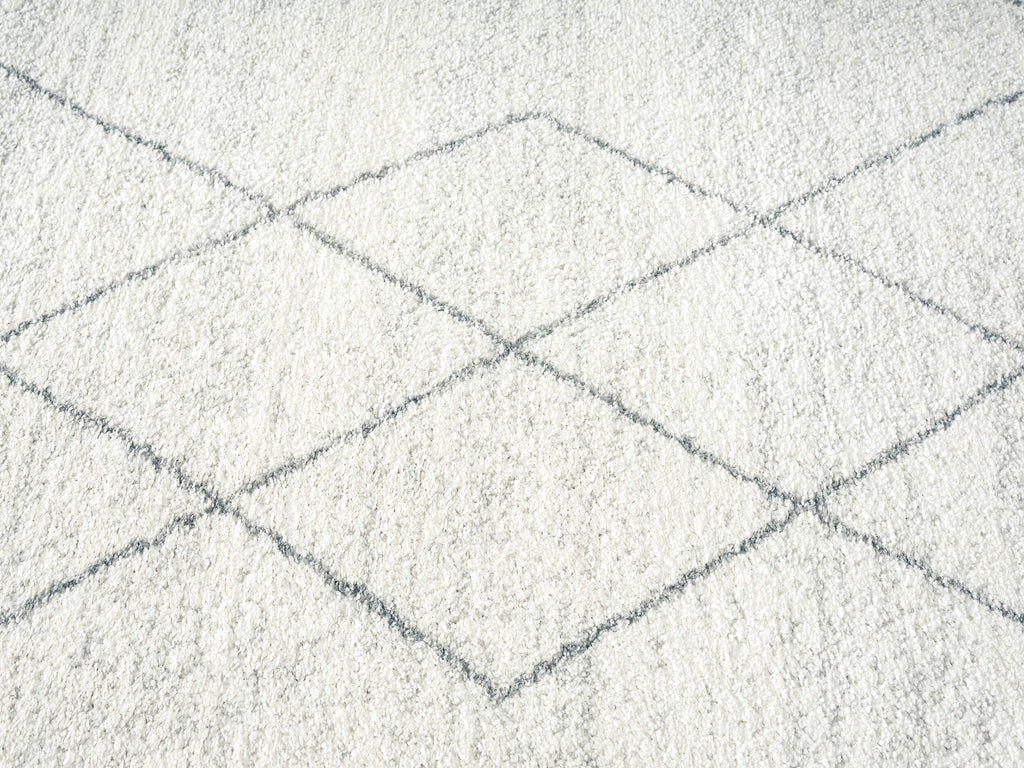 Naroa Grey and Ivory Diamond Tribal Rug