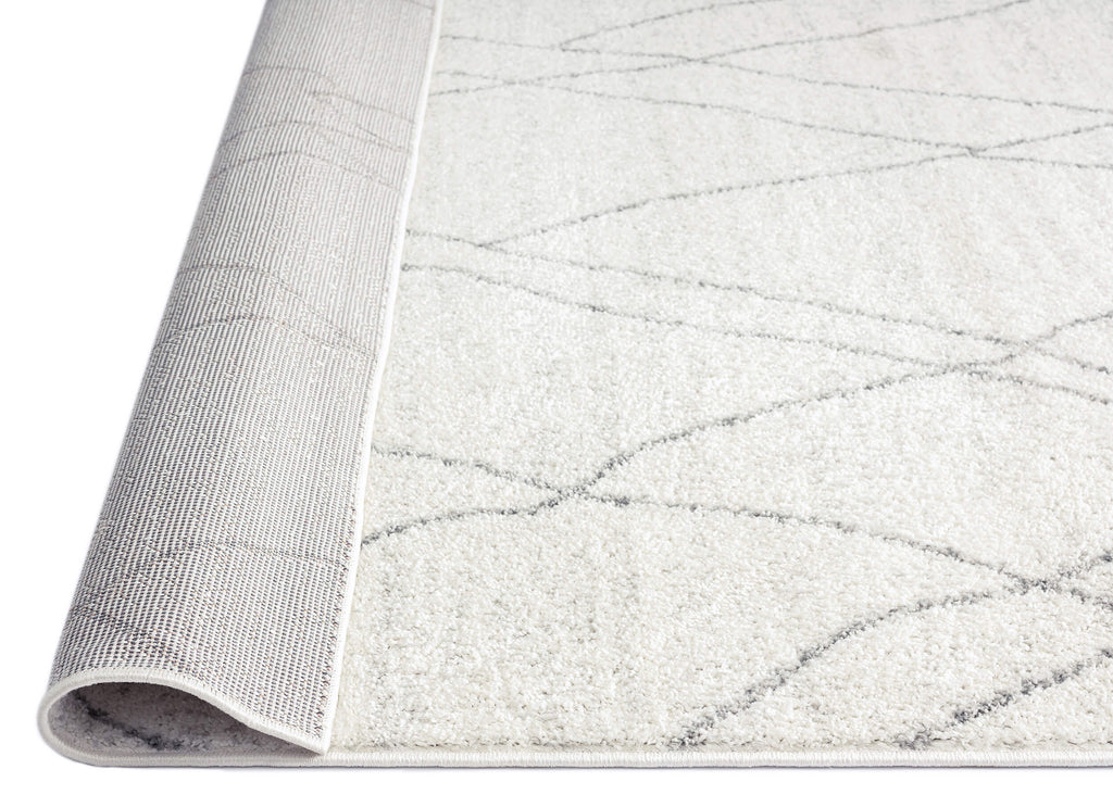 Neera Grey and Ivory Abstract Diamond Rug