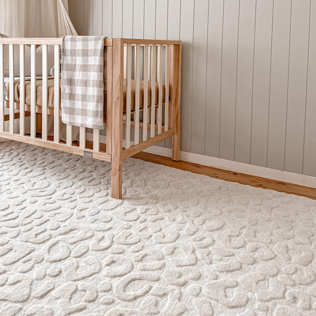 Agnes Ivory Cream Carved Animal Pattern Rug