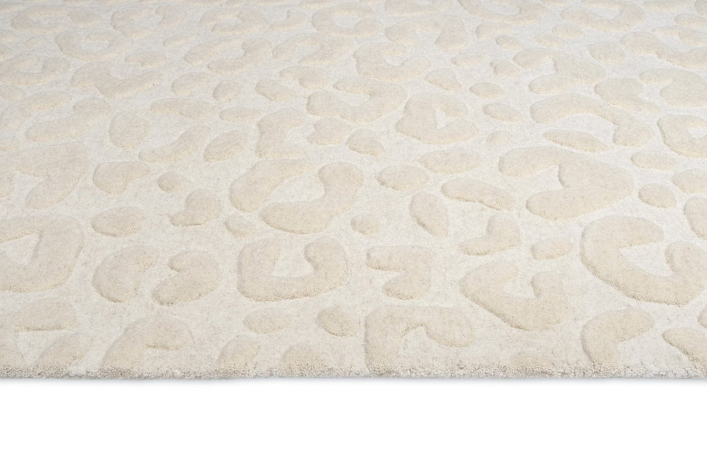 Agnes Ivory Cream Carved Animal Pattern Rug