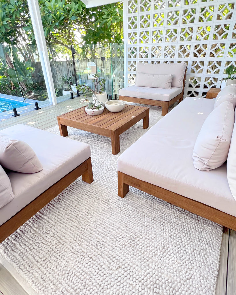 Amaia Light Grey Looped Indoor Outdoor Rug