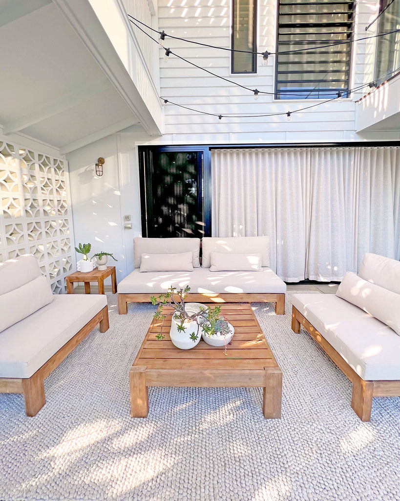 Amaia Light Grey Looped Indoor Outdoor Rug