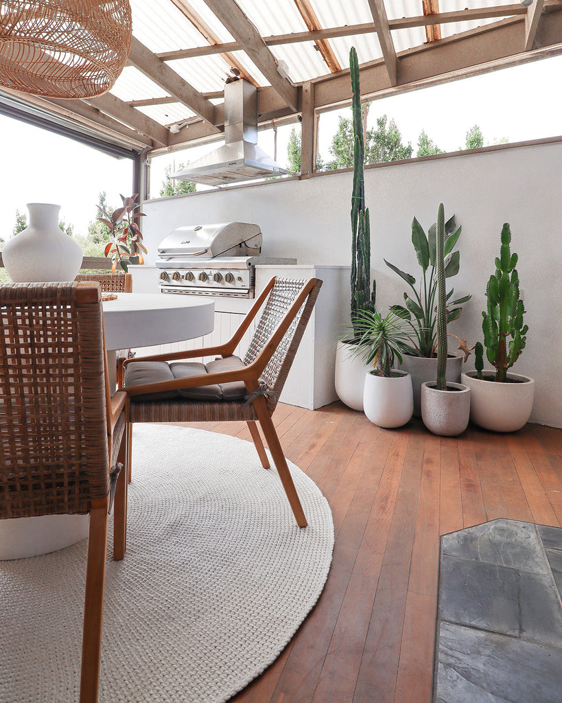 Arlenis Ivory Crochet Indoor Outdoor Round Rug