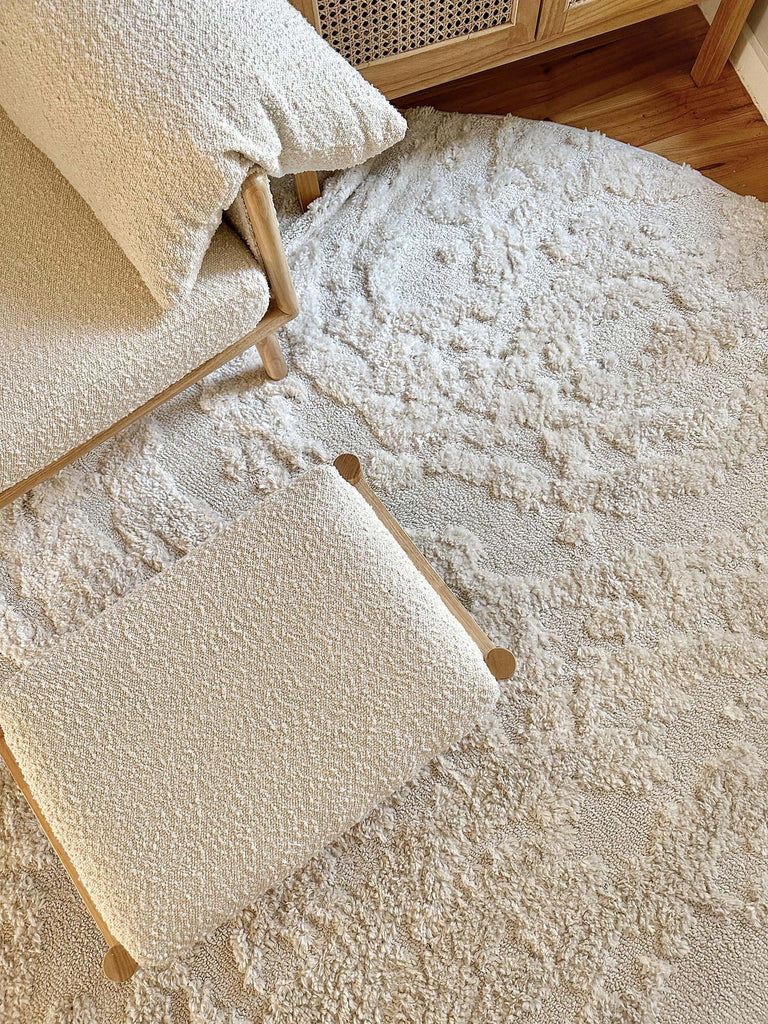 Aurora Ivory Cream Abstract Textured Round Rug