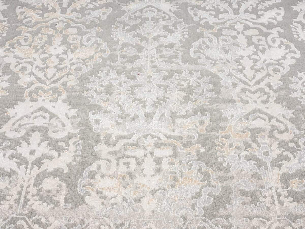 Aylin Cream Ivory And Grey Traditional Floral Rug *NO RETURNS UNLESS FAULTY