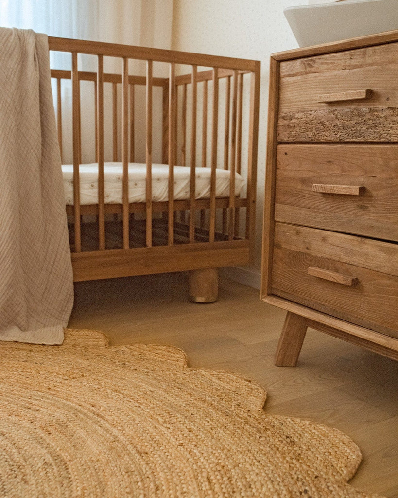 Celeste Natural Brown Scalloped Jute Round Rug