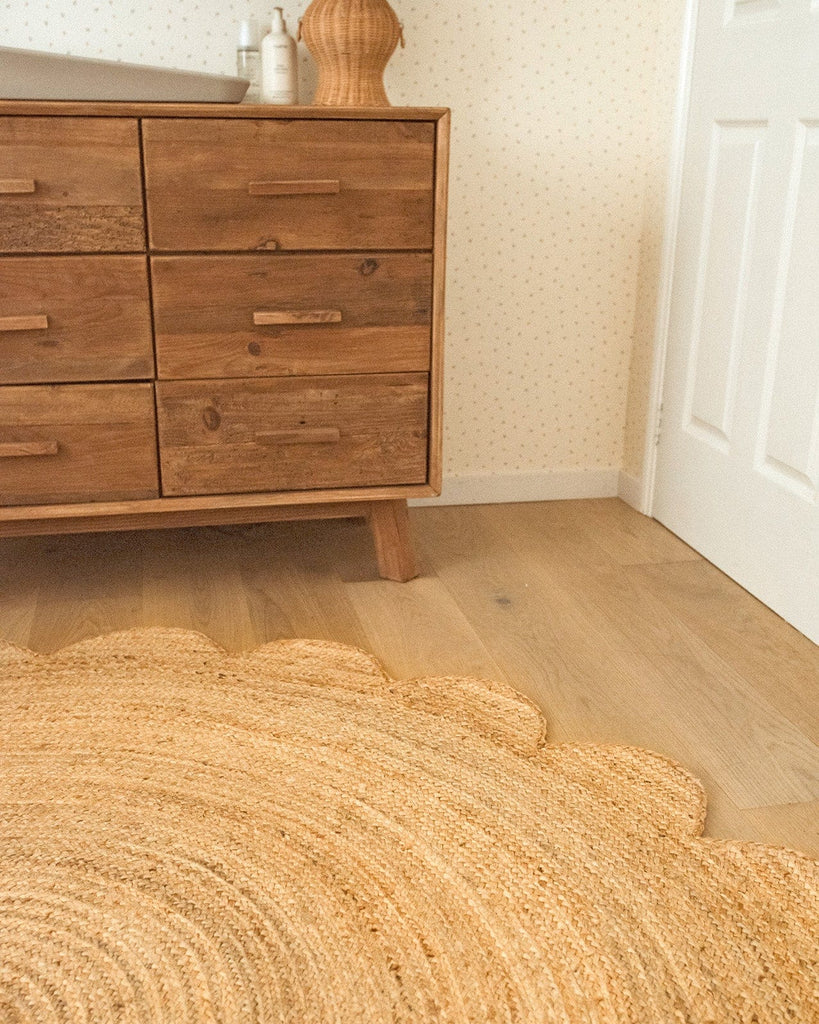 Celeste Natural Brown Scalloped Jute Round Rug