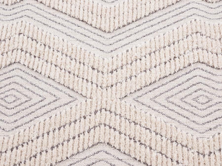 Dayna Ivory and Grey Textured Diamond Tribal Runner Rug