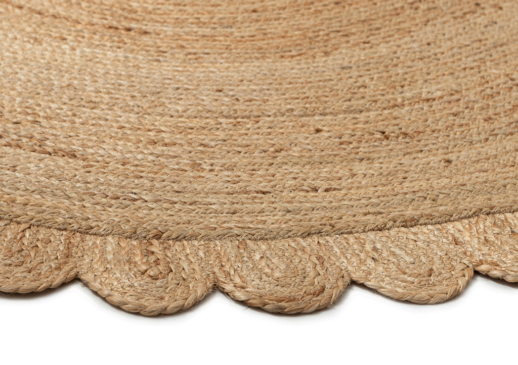 Ejiya Natural Brown Scalloped Jute Oval Rug