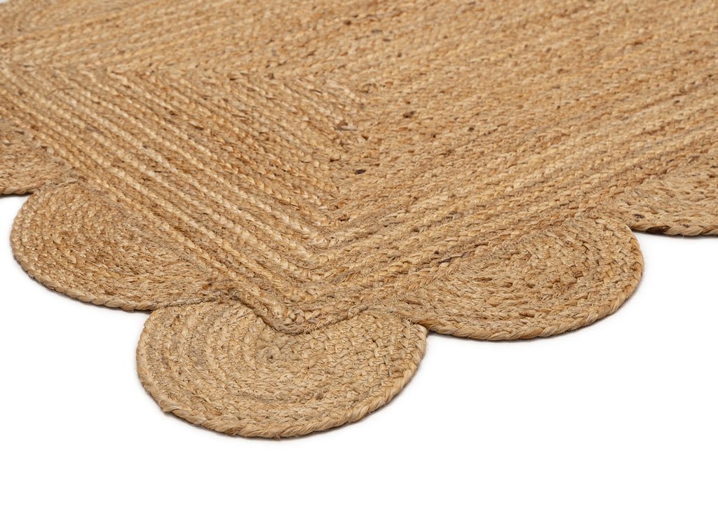 Ejiya Natural Brown Scalloped Jute Runner Rug