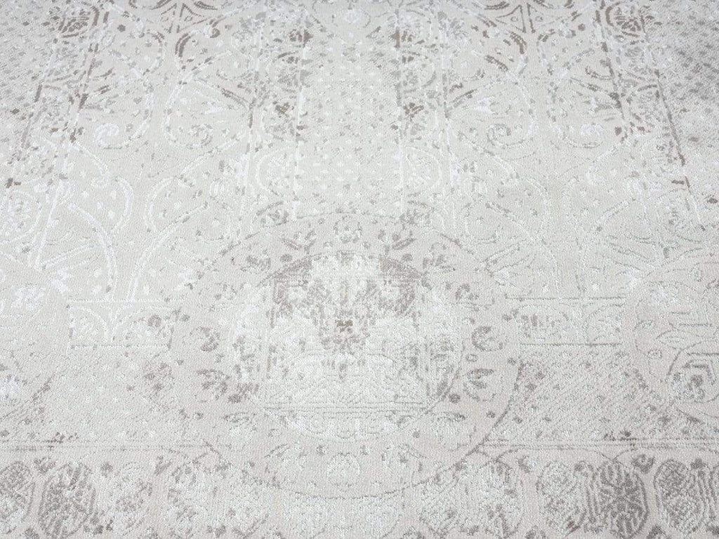 Esmeray Ivory And Grey Traditional Distressed Runner Rug*NO RETURNS UNLESS FAULTY