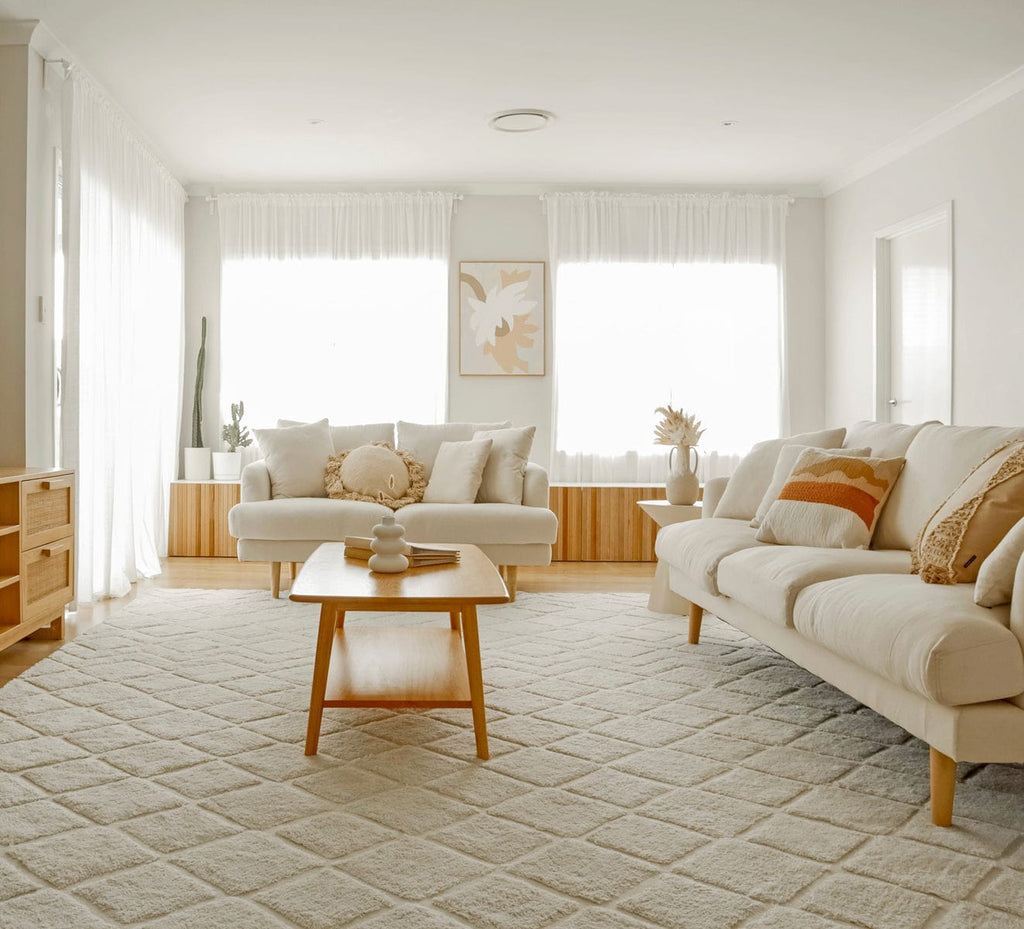 Gia Ivory Diamond Tribal PET Shag Rug