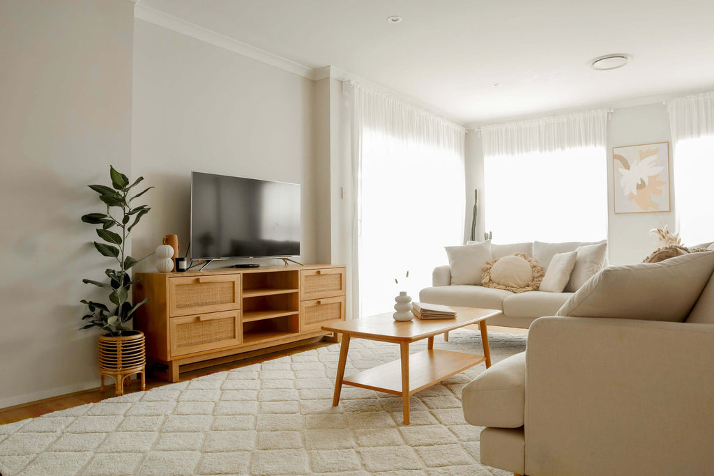 Gia Ivory Diamond Tribal PET Shag Rug