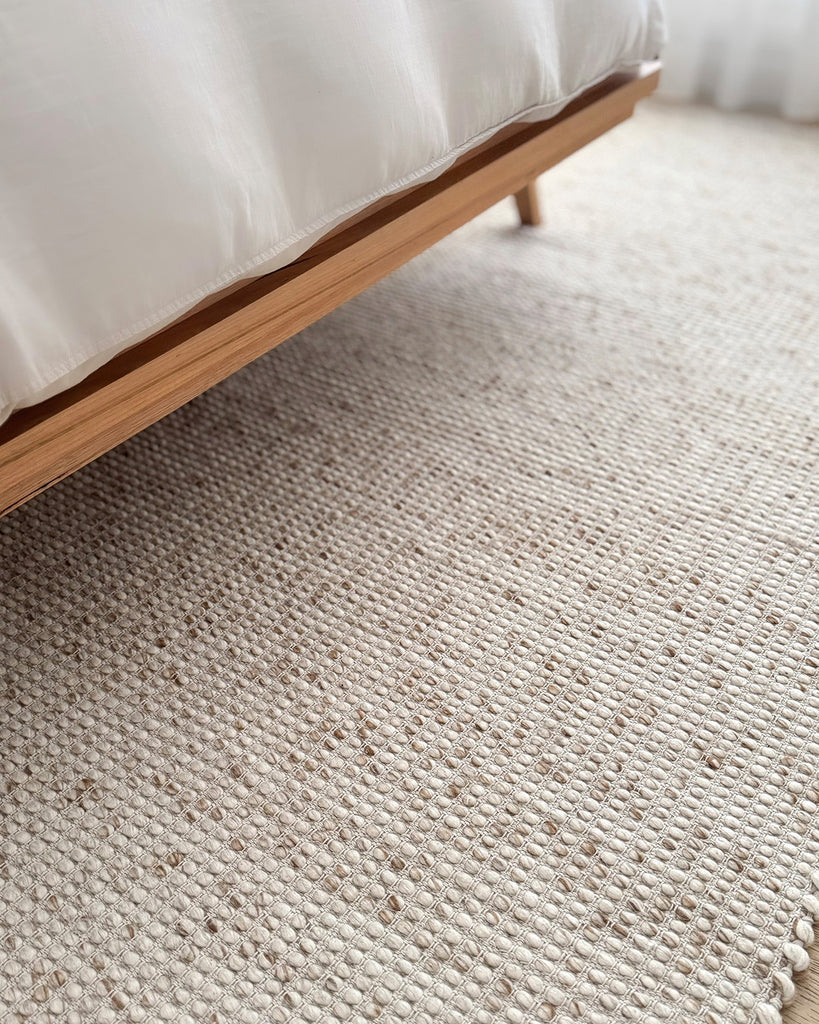 Indya Marbled Cream and Beige Chunky Wool Rug