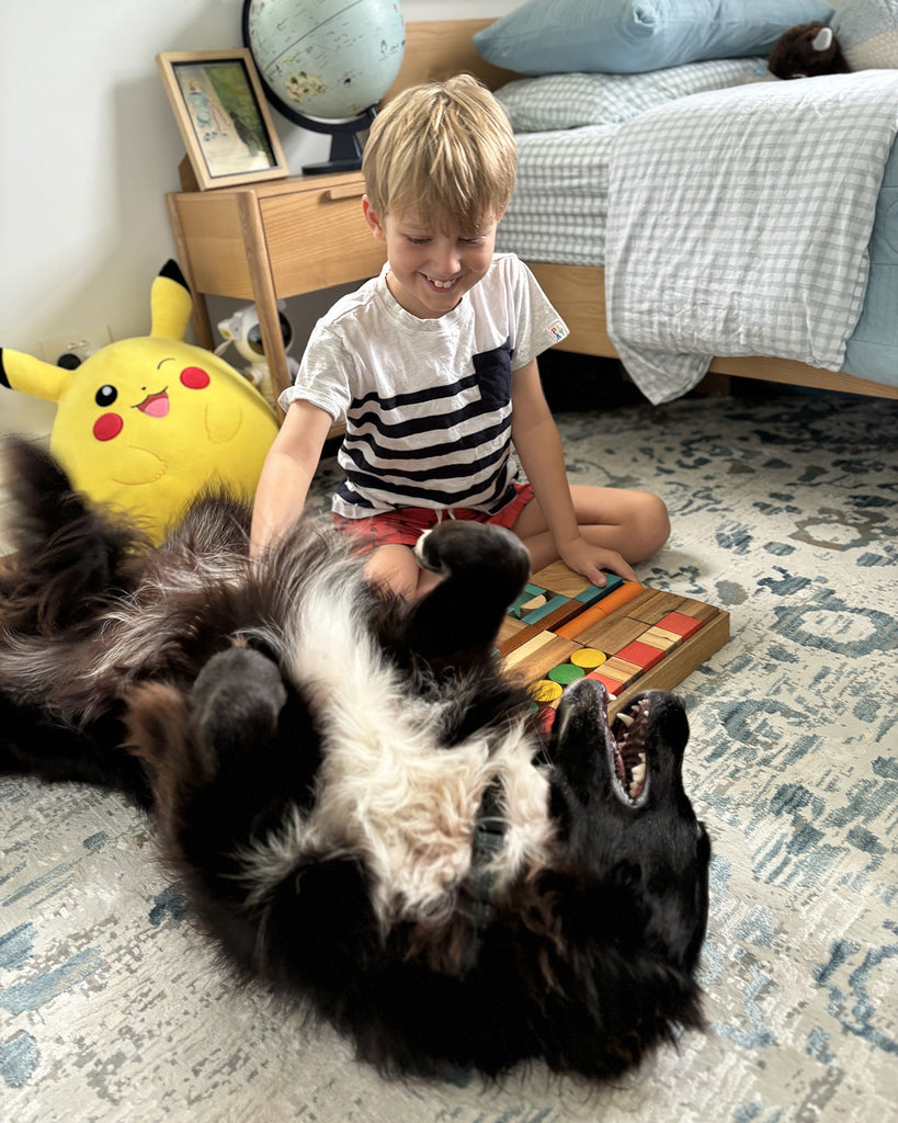 Iris Blue Grey and Beige Distressed Floral Round Rug