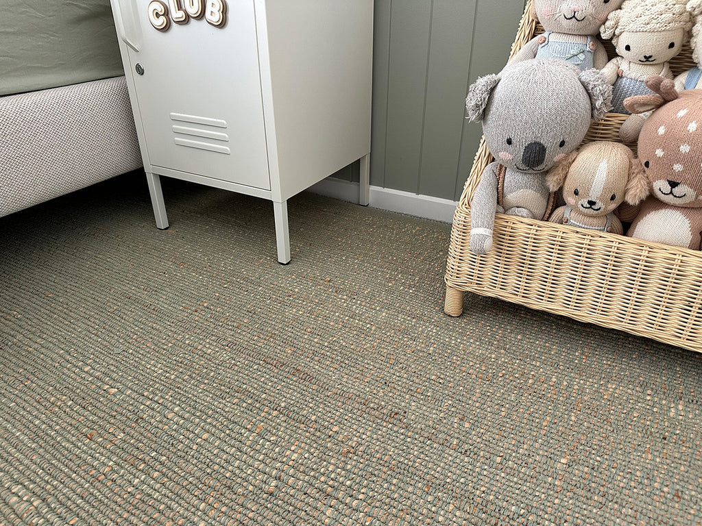 Ishani Green Flatweave Jute and Cotton Rug