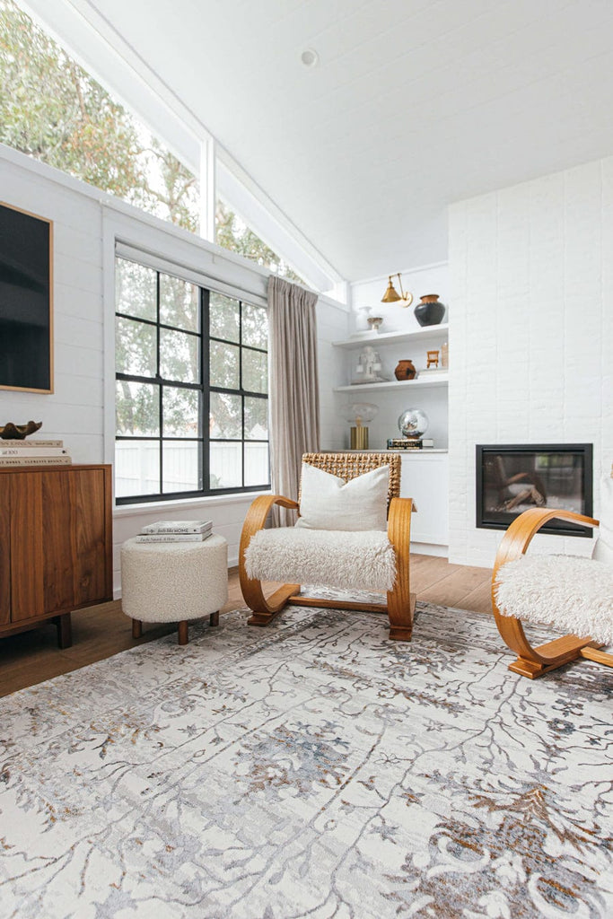 Jodhi Cream Blue And Tan Lustrous Traditional Rug