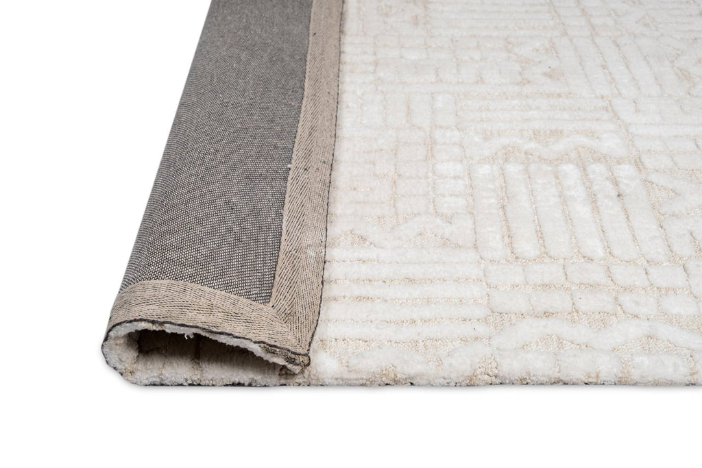 Kalinda Beige and Ivory Geometric Tribal Rug