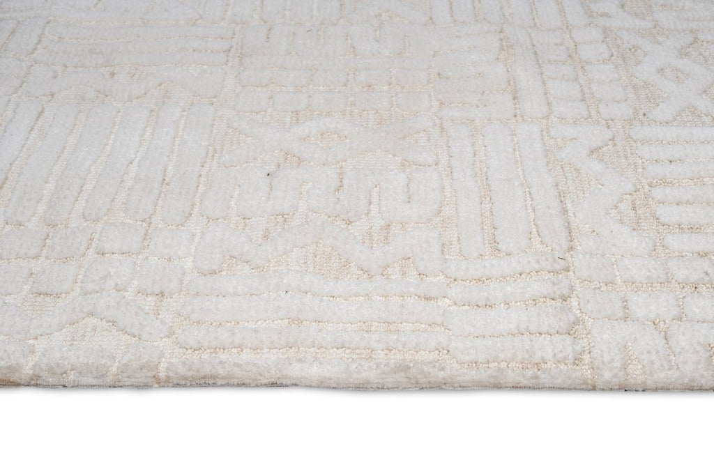 Kalinda Beige and Ivory Geometric Tribal Runner Rug *NO RETURNS UNLESS FAULTY