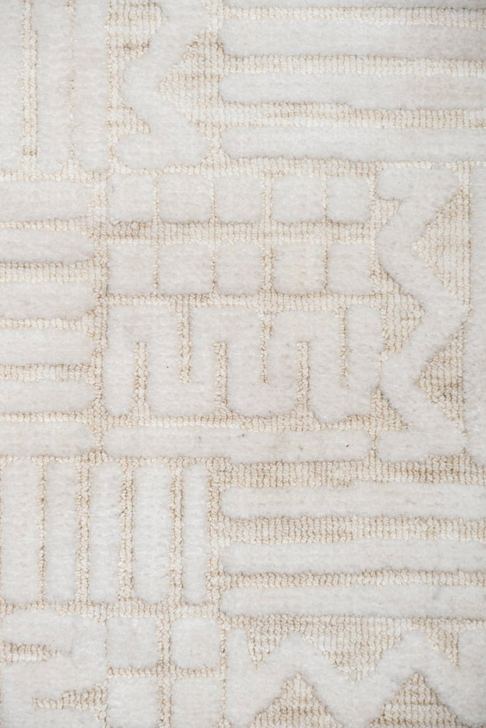 Kalinda Beige and Ivory Geometric Tribal Runner Rug *NO RETURNS UNLESS FAULTY