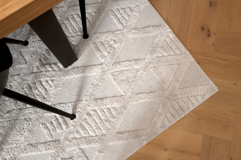 Kira Diamond Detail Textured Rug