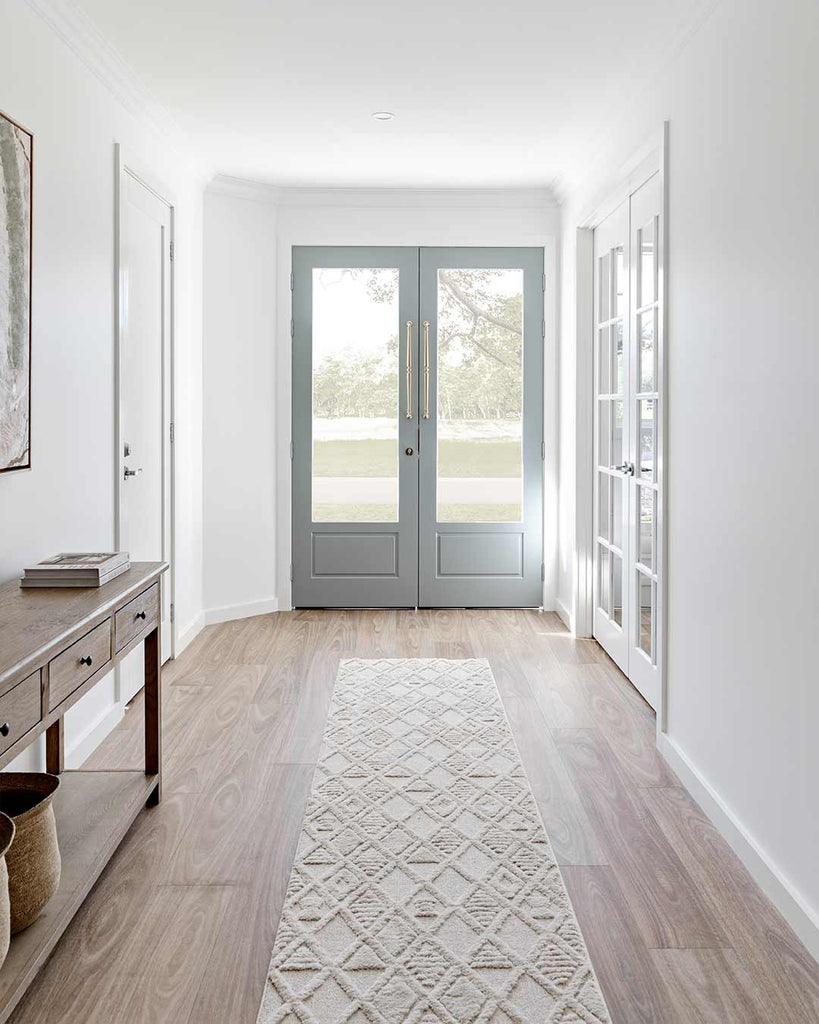 Kira Diamond Detail Textured Runner Rug