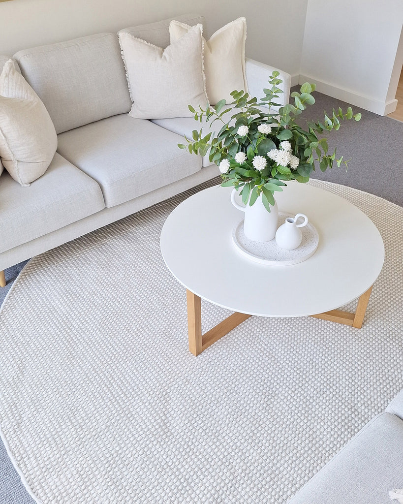 Larvic Ivory Chunky Wool Round Rug