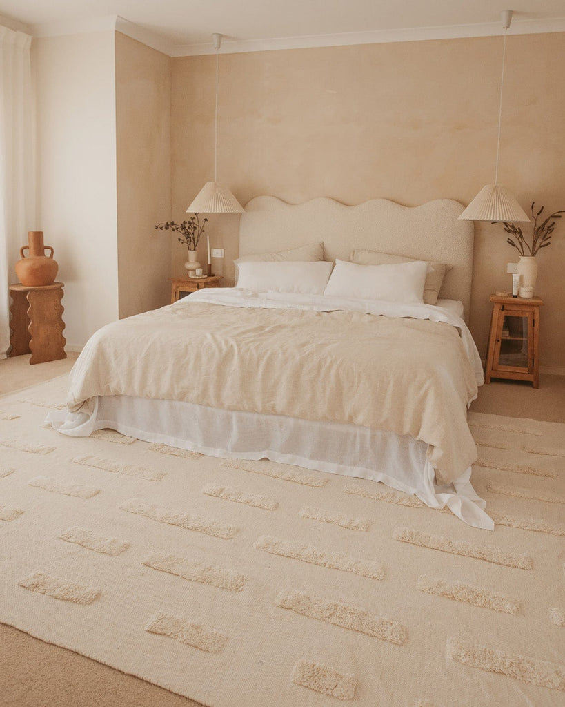 Lauren Cream Tufted Wool Rug *NO RETURNS UNLESS FAULTY