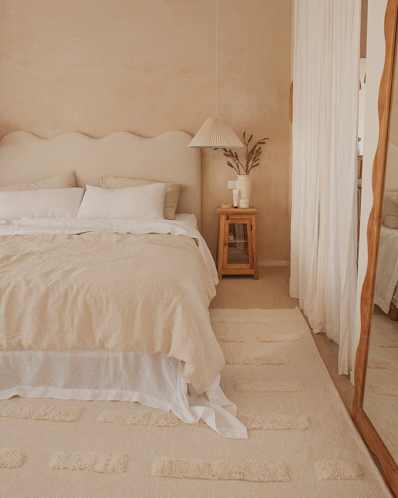 Lauren Cream Tufted Wool Rug *NO RETURNS UNLESS FAULTY