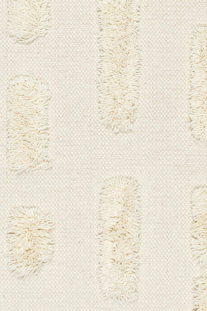 Lauren Cream Tufted Wool Rug *NO RETURNS UNLESS FAULTY