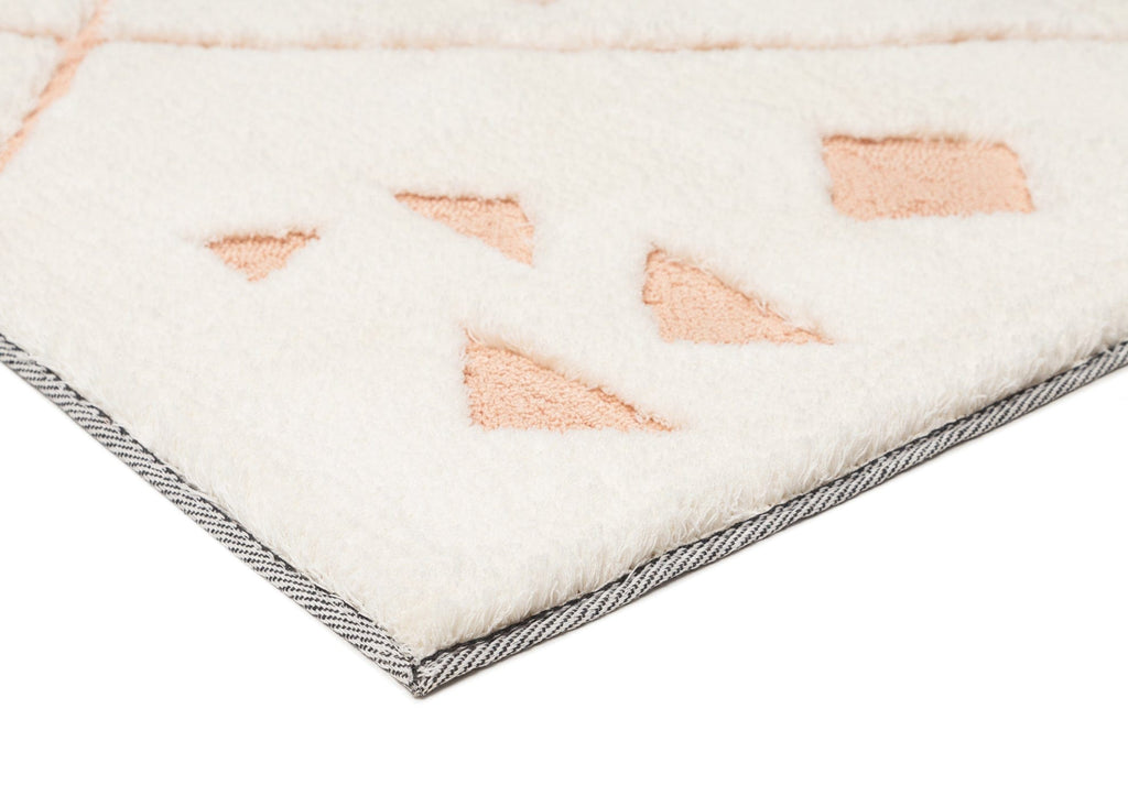 Leesha Cream and Peach Tribal Shag Rug