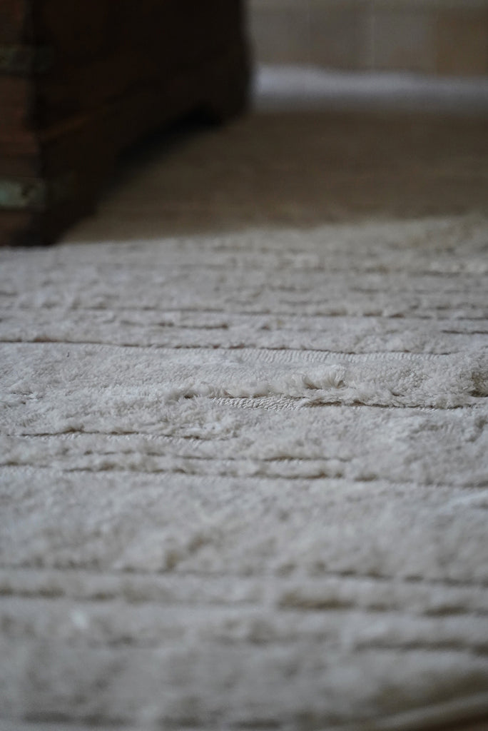 Leilani Ivory Cream Textured Round Rug