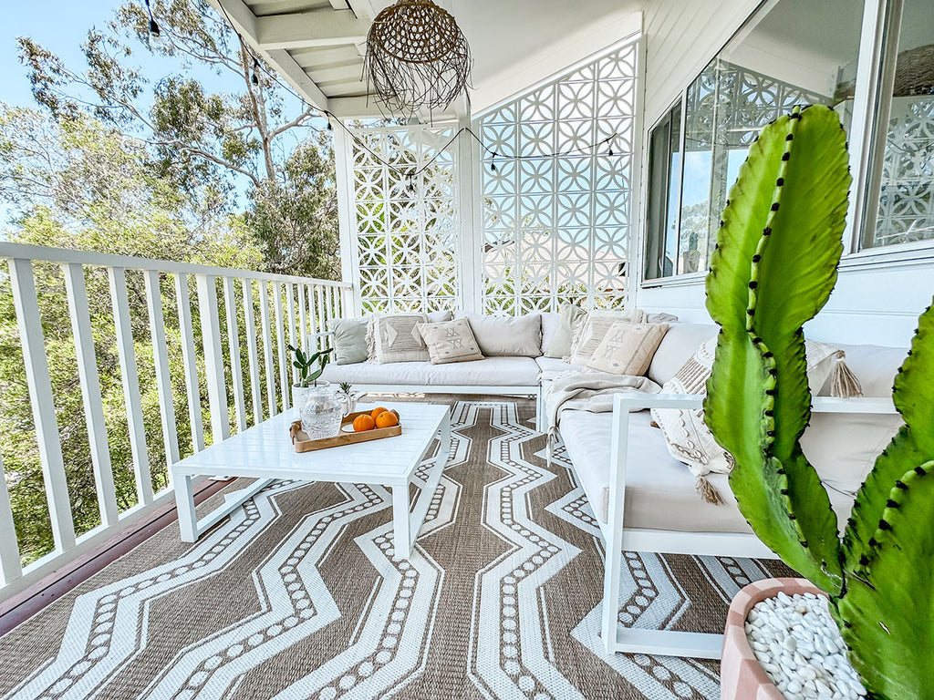 Lora Brown and Ivory Tribal Flatweave Indoor Outdoor Rug