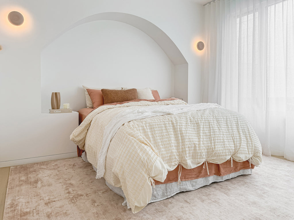 Lyla Blush Peach Distressed Viscose Rug