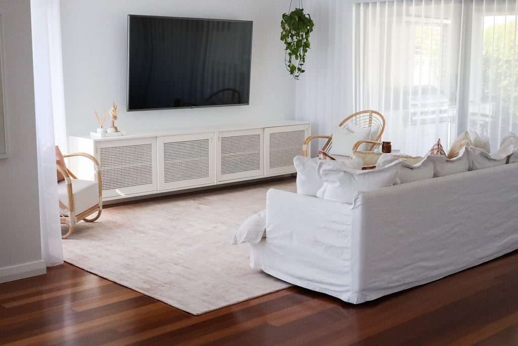 Lyla Blush Peach Distressed Viscose Rug