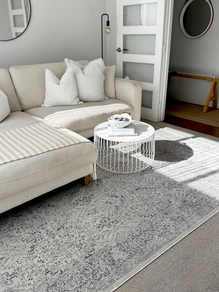 Madison Ivory And Grey Traditional Distressed Rug