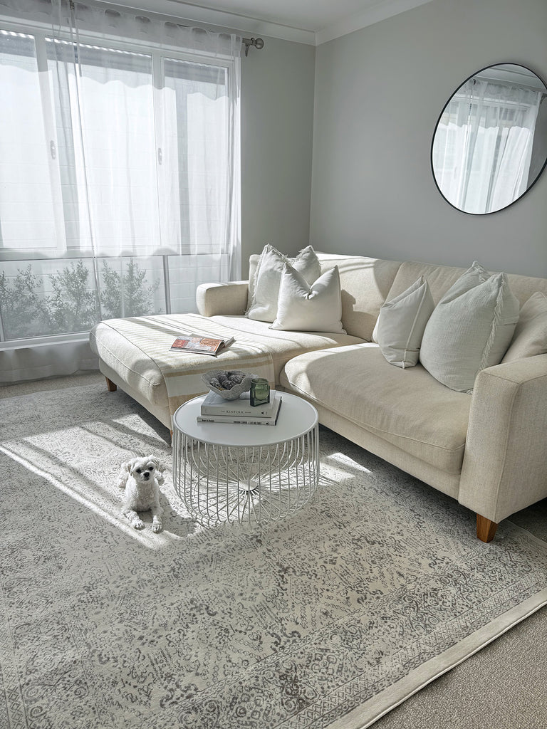 Madison Ivory And Grey Traditional Distressed Rug