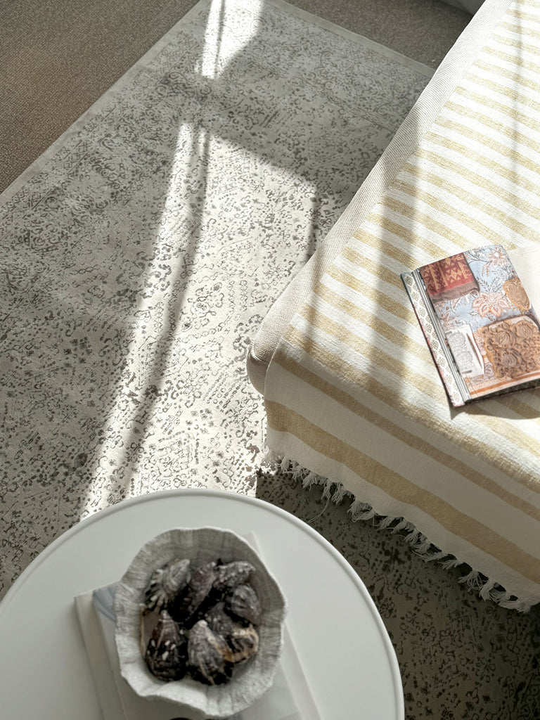 Madison Ivory And Grey Traditional Distressed Rug