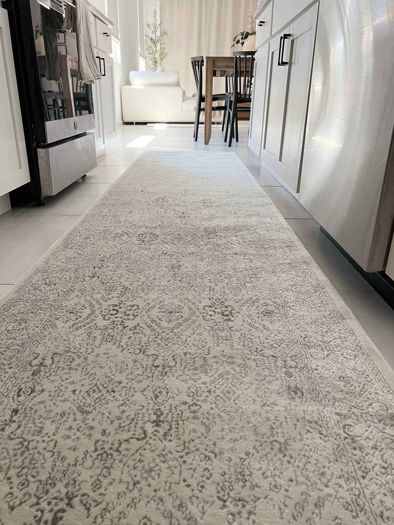 Madison Ivory And Grey Traditional Distressed Runner Rug