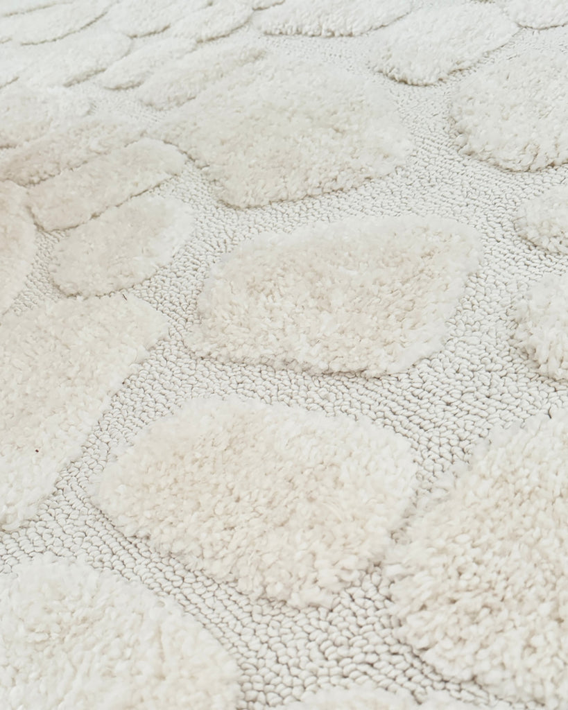 Nadja Ivory Cream Abstract Textured Round Rug