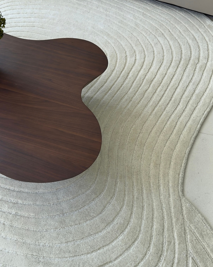 Nafiya Cream Modern Hand-Tufted Wool Rug