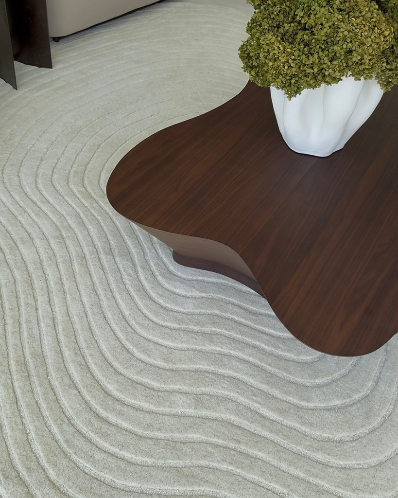 Nafiya Cream Modern Hand-Tufted Wool Rug