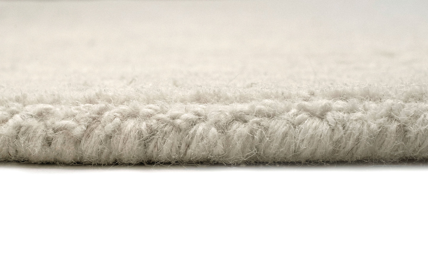 Nafiya Cream Modern Hand-Tufted Wool Rug