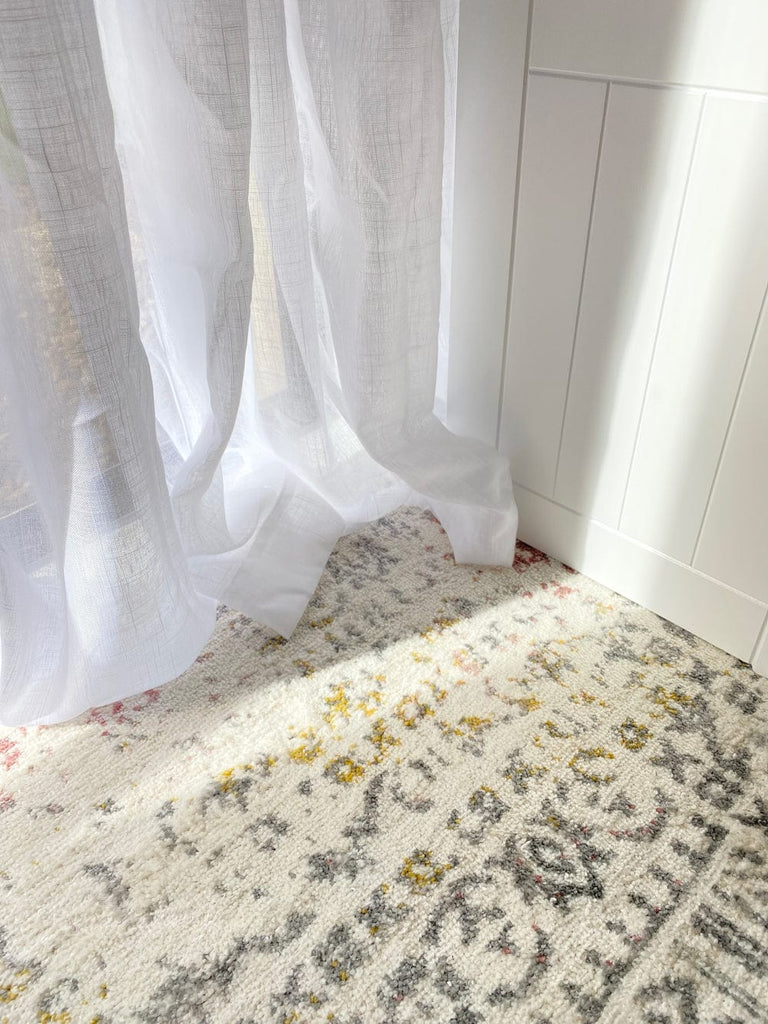 Nasya Pink Yellow and Grey Traditional Medallion Rug