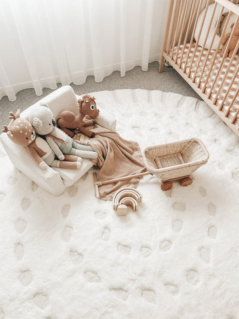 Omega Ivory Abstract Tribal Round Rug