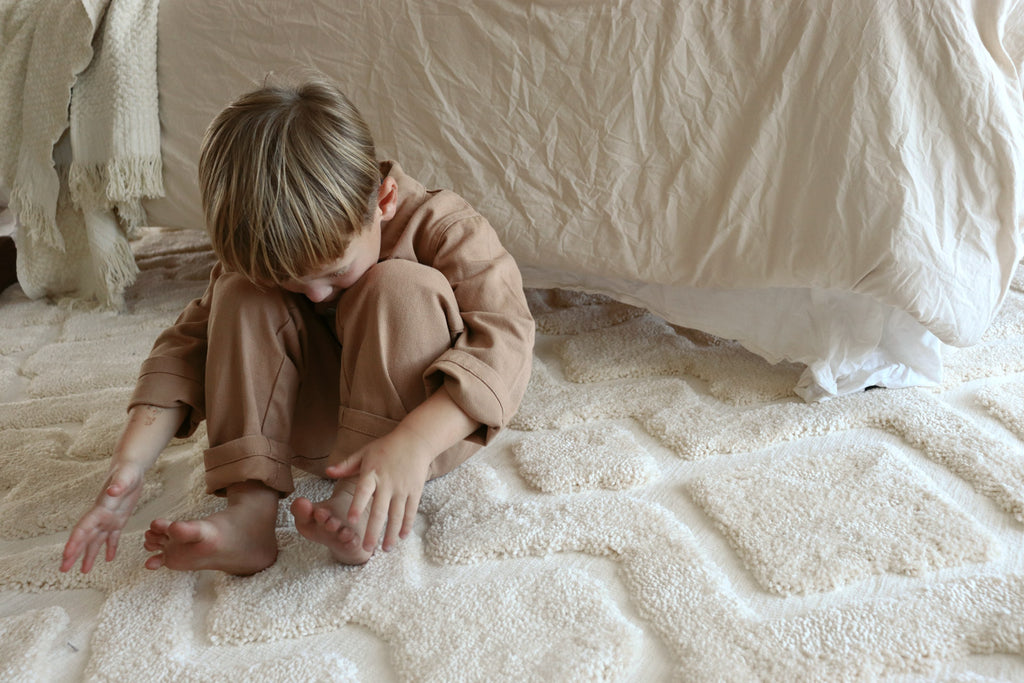 Petra Ivory Diamond Rug