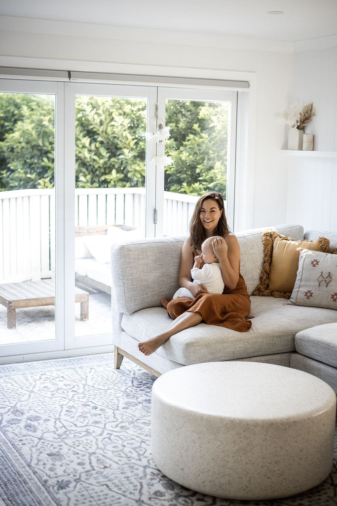 Pheobe Grey Cream And Blue Lustrous Traditional Rug