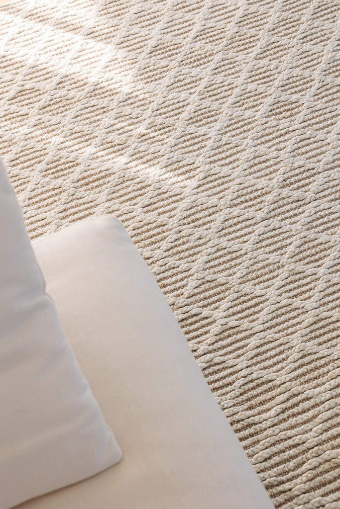 Piper Diamond Bleached Jute Rug